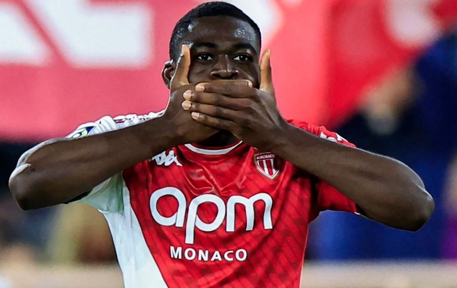 切尔西召回外租锋将大卫&middot;福法纳，引多队竞逐