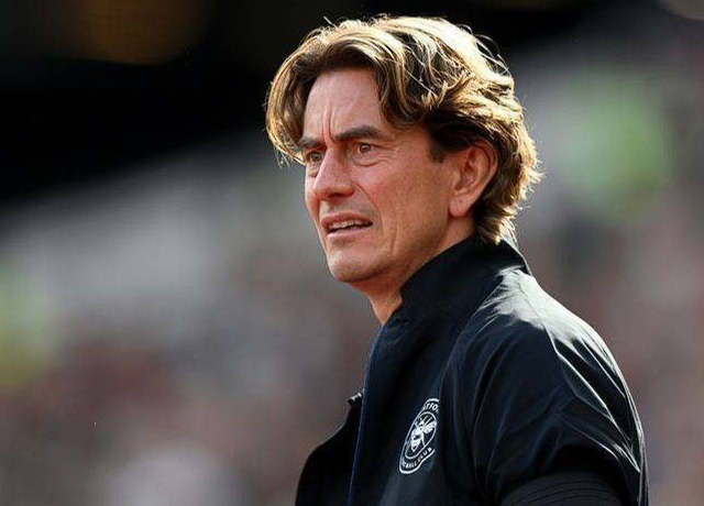 内维尔深度剖析英超争冠局势：利物浦之困与热刺新帅挑战