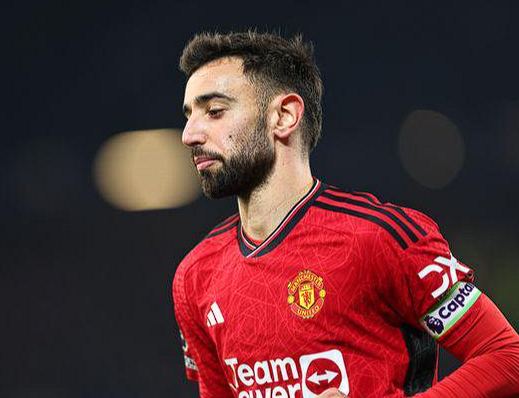 曼联客胜切尔西：防线调整奏效，众将发挥出色